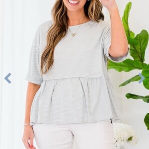 Chic Soul A Welcoming Smile Top, Light Green